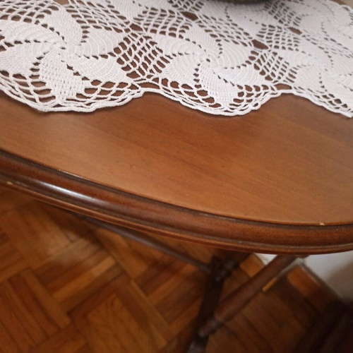 Living room tables 3-piece nesting set like new