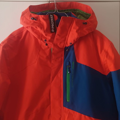 Protest ski jacket new, size L