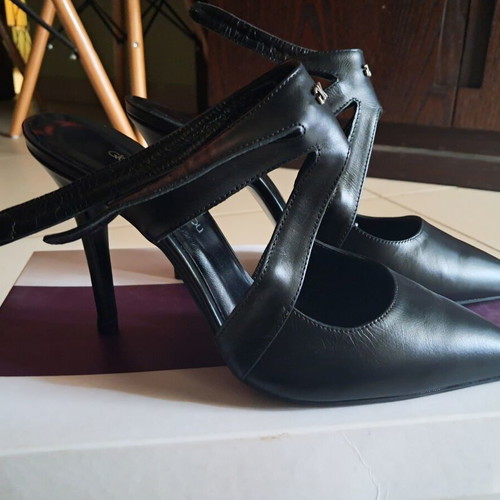 Gianna Kazakou leather pumps new, size 40, black