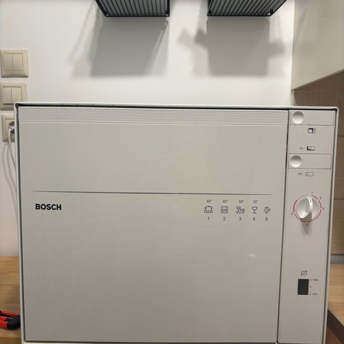 Bosch mini dishwasher like new, compact size