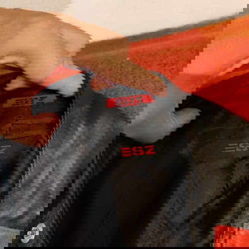 Δερμάτινο μπουφάν μηχανής Essenza