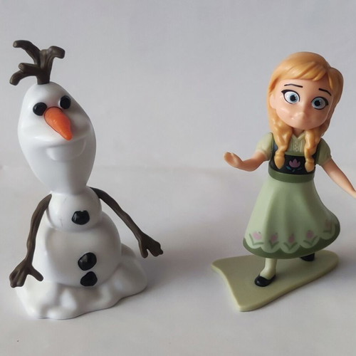 Kinder Frozen figures like new, set of 2