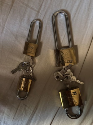 Padlocks set of 4 in different sizes, new condition