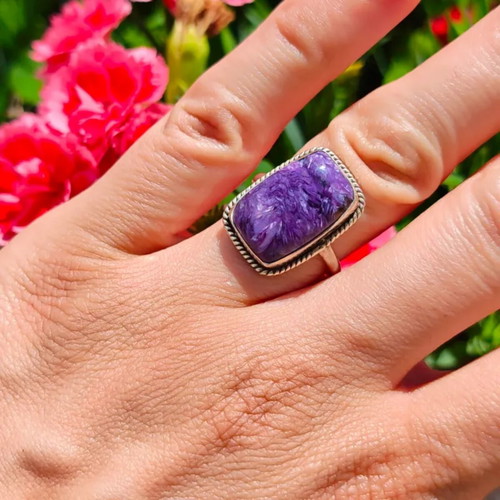 Silver ring with natural charoite, new, size EU 59