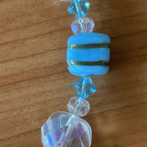 Necklace set like new, 2 bright summer colors