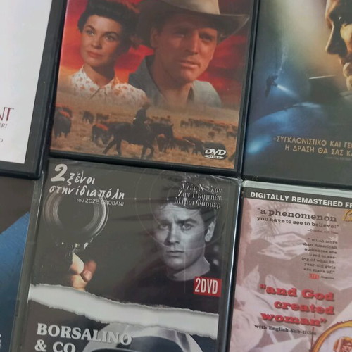Pack of 15 DVDs like new, various genres
