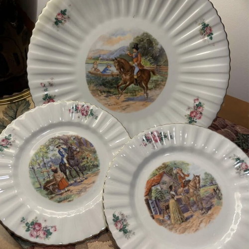 Porcelain platter with two plates vintage, like new