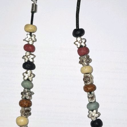Jewelry new, set of 6 necklaces, 1 pendant, 2 rings, 1 bracelet