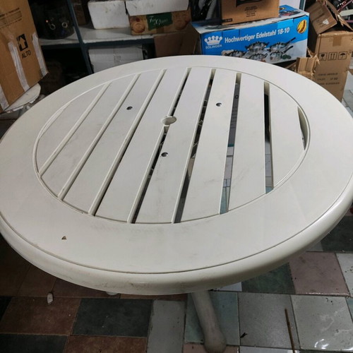 Tables new, pack of 7 pieces