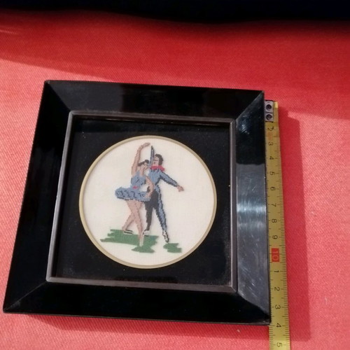 handmade frame “dance”