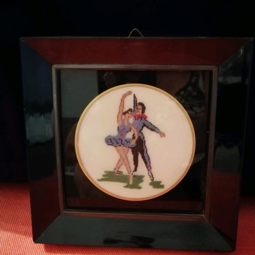 handmade frame “dance”