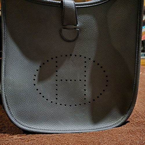 Crossbody bag like new, black