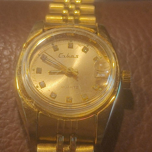 Calbas vintage ladies quartz watch, gold tone, date display