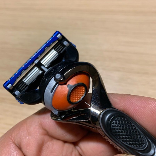 Gillette Fusion ProGlide razor with FlexBall technology and metal handle new