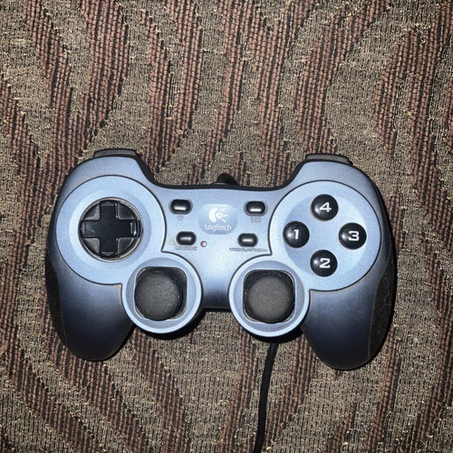 Logitech Rumblepad 2 USB gamepad for PC, very good condition