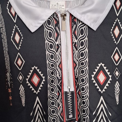 Ethnic ανδρικό μπλουζάκι καινούργιο, μαύρο με λευκό γιακά και φερμουάρ