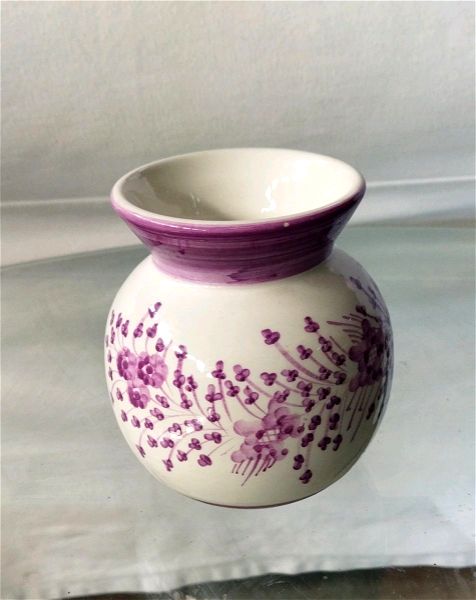 chiropiito keramiko vazo apo ti sifno