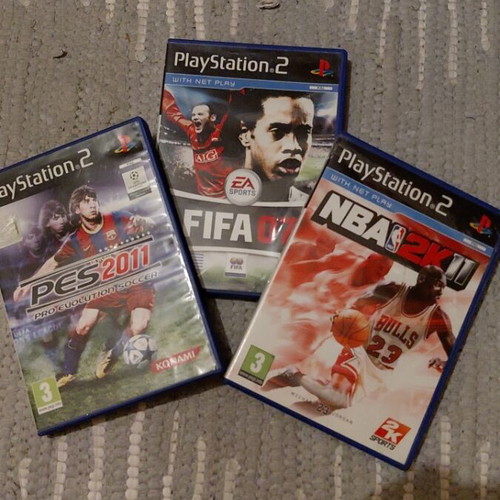 PES 11, FIFA 07, NBA 2K 11 games used, no CD included