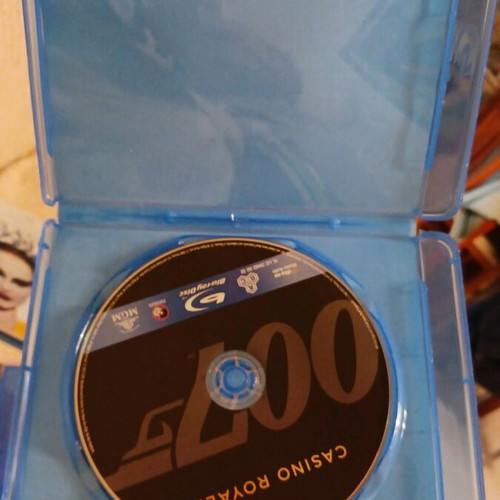 Blue Ray James Bond Casino Royale used in excellent condition