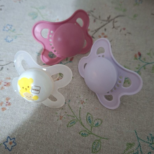 Mam feeding bottle and pacifier set used