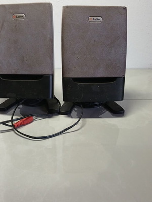 Computer speakers used, set of 2 small without large