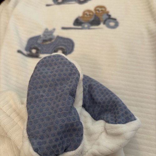 Velour romper Obaïbi 18 months like new