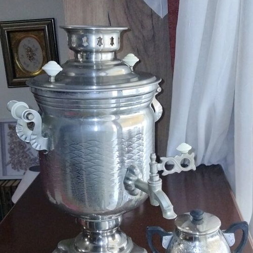 Soviet Tula Samovar 1975 like new with sugar bowl