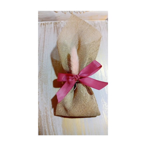 Handmade bombonieres with tulle and five Hantzigiannakis almond dragees