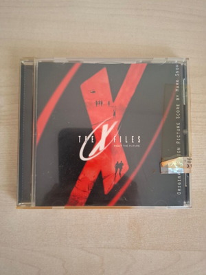 X-Files Music Soundtrack CD like new, electronic