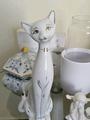 Porcelain cat vintage 33 cm tall used