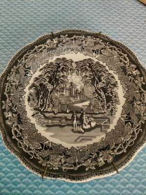 Vintage Vista Mason's Patent Ironstone China decorative porcelain plate like new