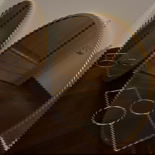 Επιτοίχιοι καθρέφτες μεταχειρισμένοι, σετ 2, χρυσοί με θέση για γλαστράκι