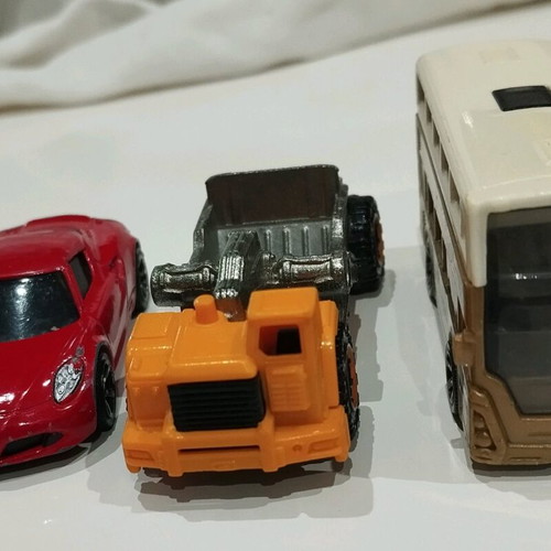 Matchbox toy cars used, pack of 3 with gift