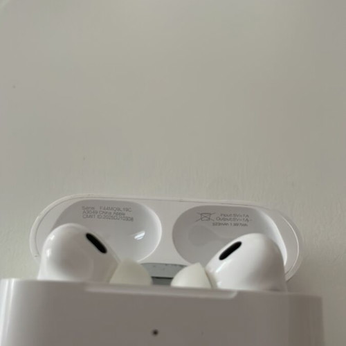 AirPods Pro 2nd Gen like new