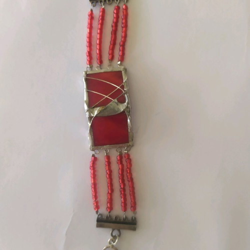 Handmade bracelet like new with red glass and vintage clasp