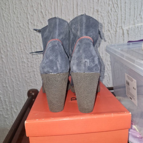 Roadsign blue suede ankle boots used, size 37