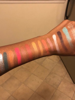 Bh Cosmetics makeup palette unused, professional
