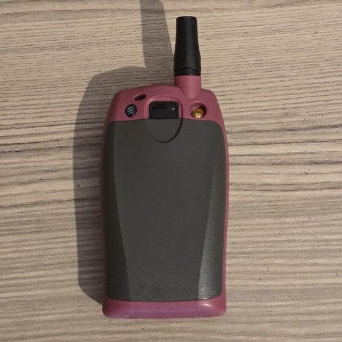 Ericsson T20e mobile phone