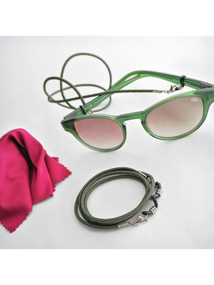 Moritz green sunglasses like new with case