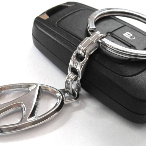 Car metal keychain for Hyundai new, stylish and elegant