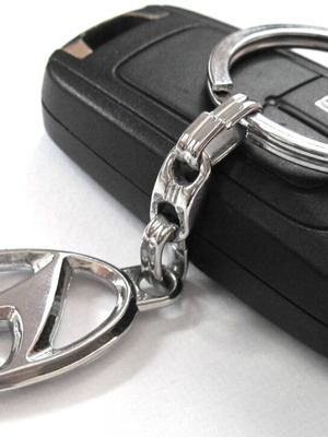 Car metal keychain for Hyundai new, stylish and elegant
