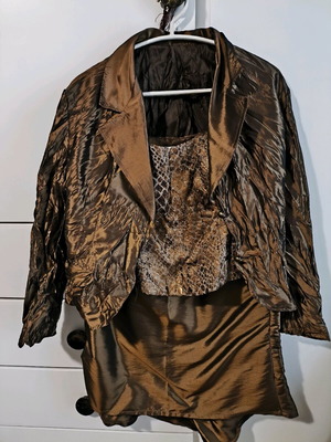 Evening set like new with skirt, bustier, pashmina, jacket, shoes and bag