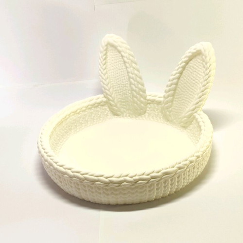 Easter Decoration Set new with 3 Bunnies and Egg in Basket