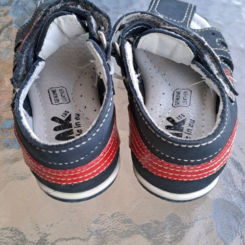 KRAX sandals used for boy size 21
