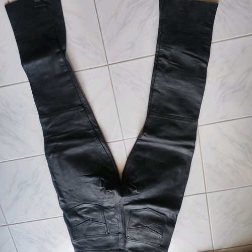 Biker Leather Pants like new, size medium, genuine leather with lining