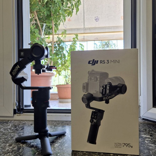 Dji RS3 Mini gimbal like new