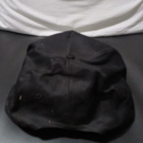 Indonesia hat like new, black one size