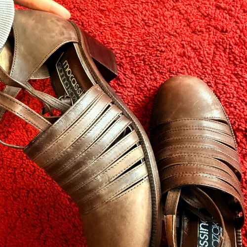 Gianna Kazakou brown vintage sandals never worn with imperfections size 36