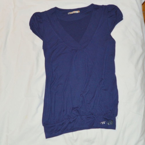 Ysatis Navy Blue V-Neck Short Sleeve Top like new, size S