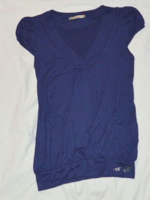 Ysatis Navy Blue V-Neck Short Sleeve Top like new, size S